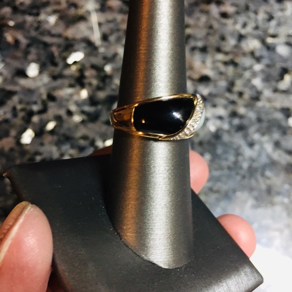 14K Black Onyx, Mother of Pearl Ring - Picture 5 of 9